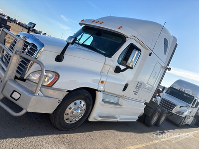 2013 Freightliner Cascadia 125 6x4 Cabeza Tractora Cabina Dormitorio