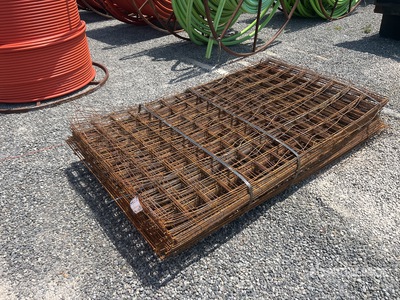 Quantity of (1) Bundle of 6 in x 6 in Remesh 4 ft x 7 ft Sheets (Unused)