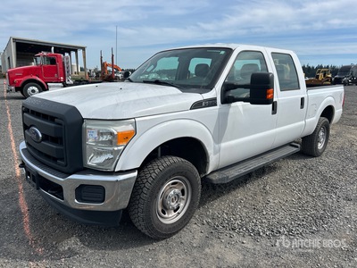 2015 Ford F-250 XL 4x4 Crew Cab Pickup