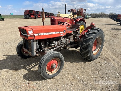 1966 Massey Ferguson 135 2WD Trattore agricolo d'epoca (Inoperable)