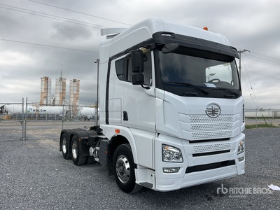 2024 ELAM 550D Tractocamion con Dormitorio / Cabine avancée avec couchette tandem