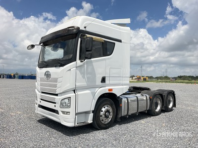 2024 ELAM 550D 6x4 Tractocamion con Dormitorio / T/A Cabover w/ Sleeper