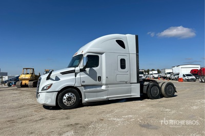 2019 Freightliner Cascadia 126 6x4 T/A Sleeper Truck Tractor