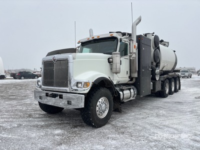 Tornado F4 on 2007 International 5900i 8x6 Ciężarówka z koparką próżniową