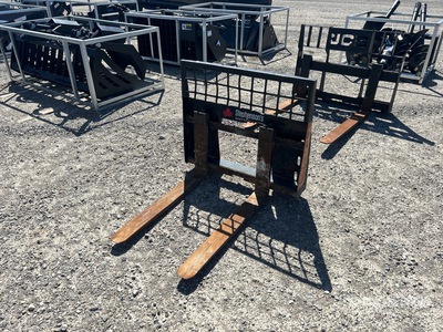 Bobcat 6669-003 35 in Skid Steer Forks