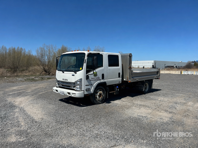 2017 Isuzu NQR 4x2 Camion à benne basculante