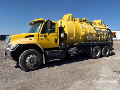 2005 Progress tank on 2007 International 7400 6x4 Vacuum Tanker Truck