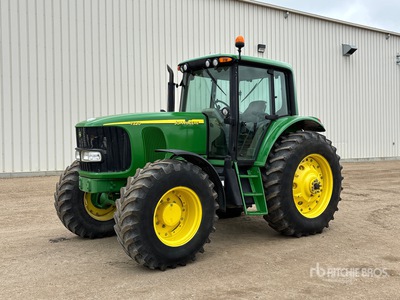 2003 John Deere 7320 Trattore agricolo 4RM