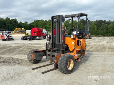 2011 Moffett M55 5500 lb 3x3 Wózek widłowy montowany na ciężarówce