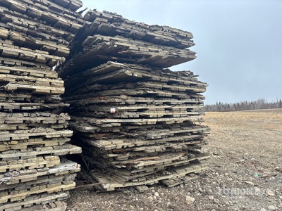 Quantity of 8 ft x 14 ft access Mats