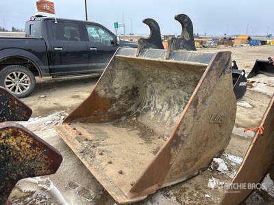 CWS 72 in Q/C Cleanup Excavator Bucket