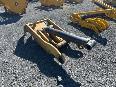 23 in Hydraulic Excavator Thumb - Fits Cat 324