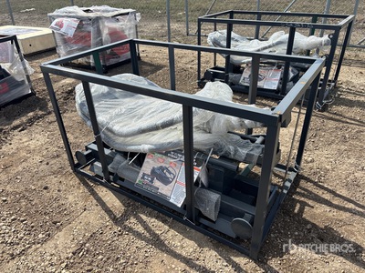 StanForge SBG70 2500 lb 70 in Hydraulic Round Bale Skid Steer Grapple (Unused)