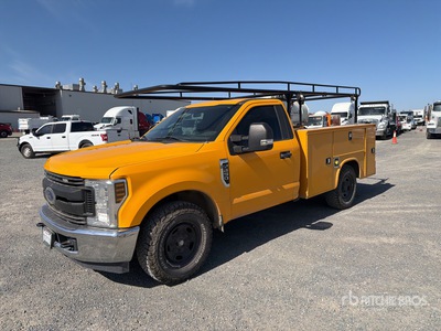 2019 Ford F-250 XL 4x2 Utility Truck