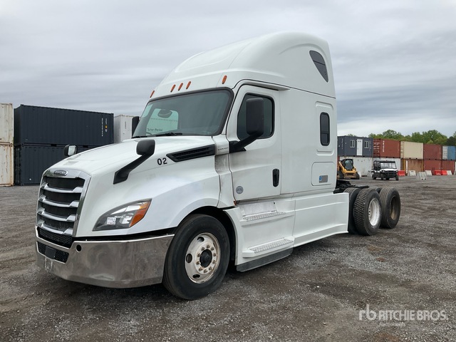 2019 Freightliner Cascadia 126 6x4 T/A Sleeper Truck Tractor