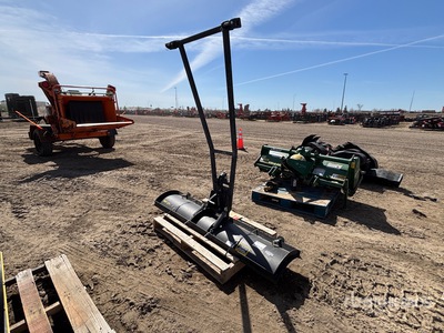 John Deere 72 in ATV Schneepflug