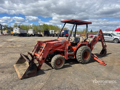 2000 Kubota BT900 4x2 Baggerlader
