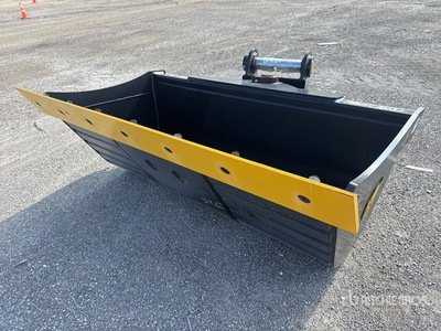 Trojan 200CL 72 in Tilting Excavator Bucket - Fits 80mm Cat 320/321/323, Hyundai R210 Komatsu PC200/220, Deere 160/200/225 Kobelco SK210, Case 210/225, Doosan DX225