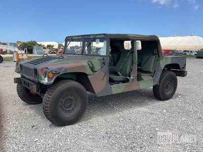 2007 AM General M1097R1 HMMWV 4 Door Soft Top w/Truck Body