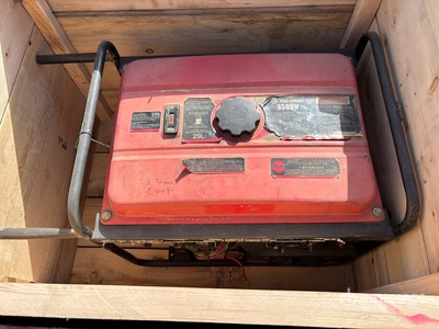 2006 King Canada KCG-6500E 6.5 kW 6500 Watt Generator Set