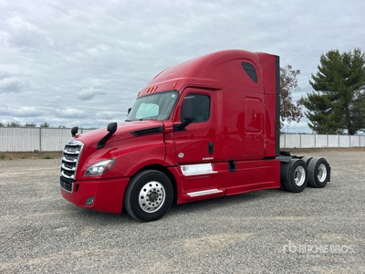 2020 Freightliner Cascadia 126 6x4 T/A Sleeper Truck Tractor