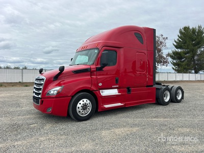 2020 Freightliner Cascadia 126 6x4 T/A Sleeper Truck Tractor