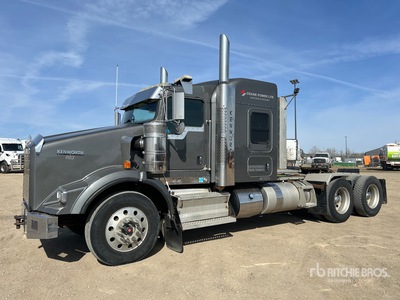 2016 Kenworth T800 6x4 T/A Sleeper Truck Tractor