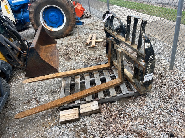 Land Pride PFL5660 60 in Skid Steer Forks (Inoperable)