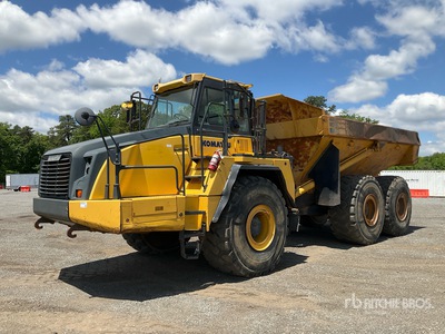 2014 Komatsu HM400-3 Tombereau