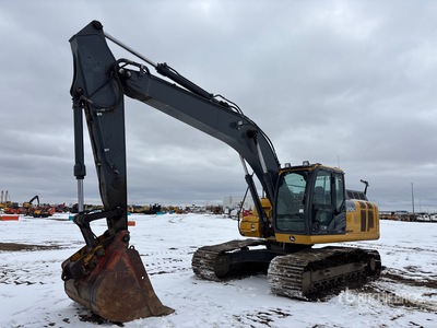 2017 John Deere 210GLC Tracked Excavator
