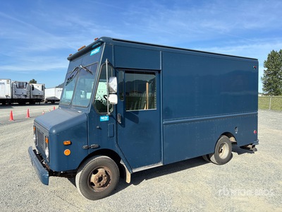 2002 Grumman Olson Route Star 4x2 Step Van