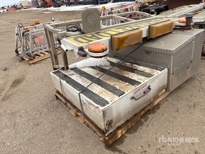 Quantity of Over size load sign tool box fuel tank