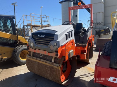 2017 Hamm HD13VV Double Drum Roller