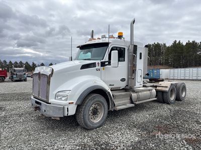 2017 Kenworth T880 6x4 Heavy Haul T/A Sleeper Truck Tractor