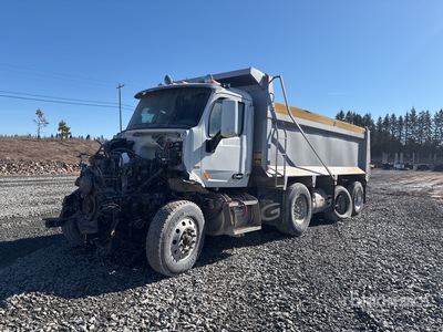 2018 Peterbilt 567 8x4 Autocarro ribaltabile 3 assi (Inoperable)