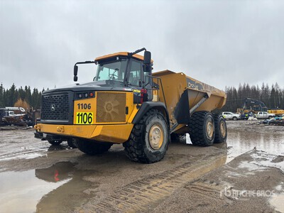 2020 John Deere 410E Articulated Dump Truck