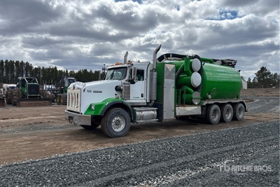 2006 Kenworth T800 8x6 Vacuum Excavator Truck