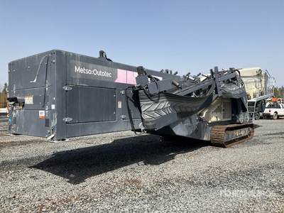 2022 Metso ST4.9 Tracked Incline Trommel