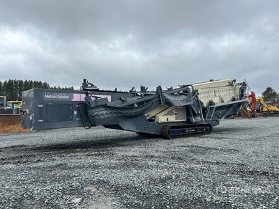 2022 Metso ST4.9 Tracked Incline Screen Plant