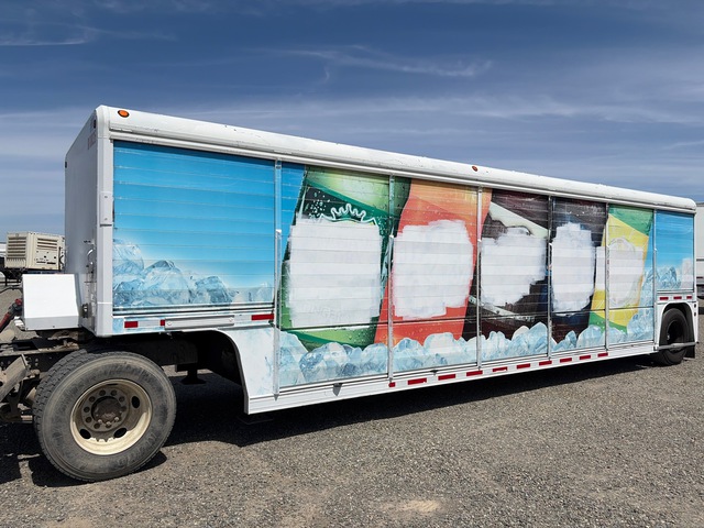 2010 Mickey Beverage Trailer - 14 BAY