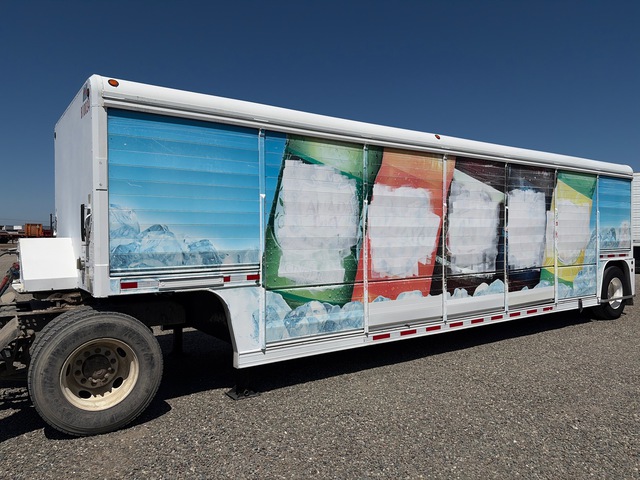 2010 Mickey 14AT 14 Bay S/A Beverage Trailer