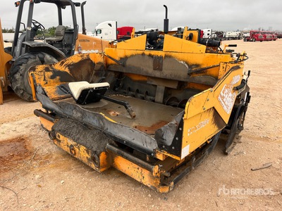 2012 LeeBoy 1000F Track Extendedora de Asfalto