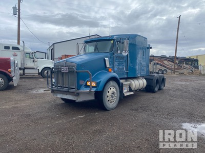 1994 (unverified) Kenworth T800 6x4 T/A Sleeper Truck Tractor