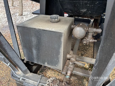 Deck Skid-Mount Fertilizer Tank