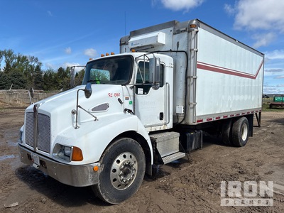 2005 Kenworth T300 4x2 バントラック