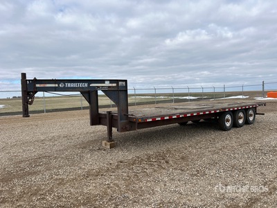 1998 Trailtech 24 ft Tri/A Gooseneck Flatbed Trailer