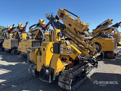 2022 Vermeer PD10 Crawler Mounted Post Driver