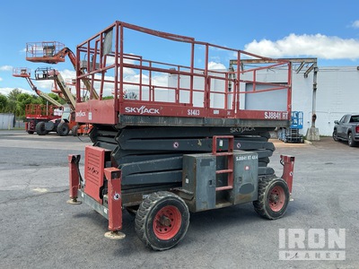 Skyjack SJ8841 RT 4x4 Diesel Scissor Lift