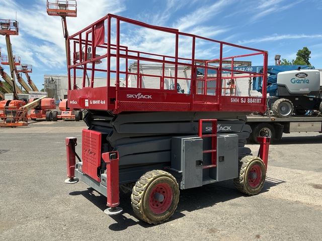 Skyjack SJ8841 RT 4x4 Diesel Scissor Lift