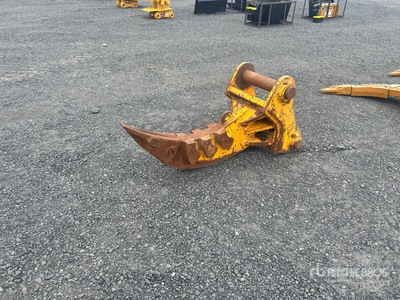 42 in Excavator Ripper - Fits Hitachi ZX350